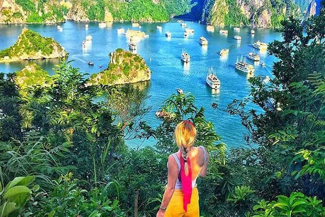 A Weekend in Northern Vietnam: Hanoi, Halong Bay & Lan Ha Bay Guide